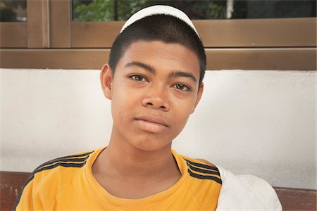 entre 19 y 20 años - Portrait of Teenage Boy Foto de stock - Con derechos protegidos, Código: 700-05452191