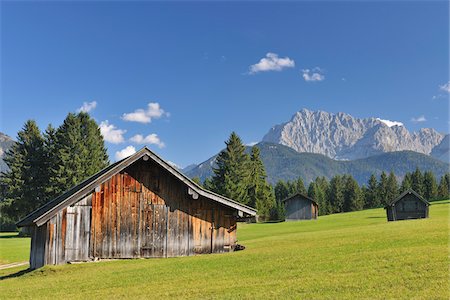 simsearch:6119-07451735,k - Old Barns and Karwendel Mountain Range, Klais, Werdenfelser Land, Oberbayern, Bavaria, Germany Foto de stock - Con derechos protegidos, Código: 700-05524250