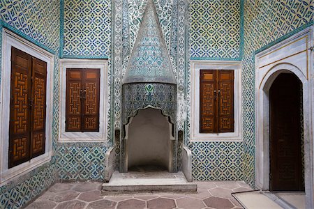 Fireplace in Room of Imperial Harem, Topkapi Palace, Istanbul, Turkey Stock Photo - Rights-Managed, Code: 700-05609505