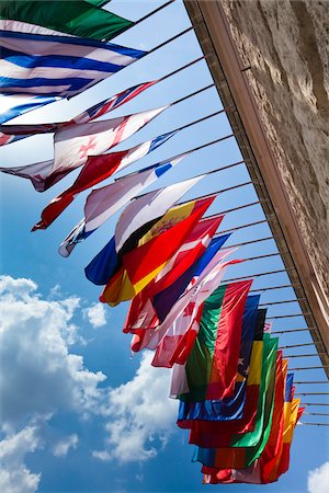 International Flags, Hofburg Palace, Vienna, Austria Foto de stock - Con derechos protegidos, Código: 700-05609883