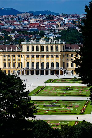 schloss schonbrunn - Au Palais de Schönbrunn, Vienne, Autriche Photographie de stock - Rights-Managed, Code: 700-05609955