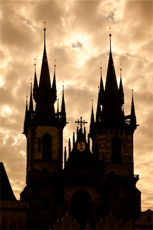 simsearch:700-05642406,k - Église Notre Dame avant Tyn, Old Town, Prague, République tchèque Photographie de stock - Rights-Managed, Code: 700-05642390