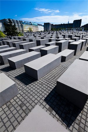 simsearch:700-07498128,k - Memorial to the Murdered Jews of Europe, Berlin, Germany Stock Photo - Rights-Managed, Code: 700-05642474