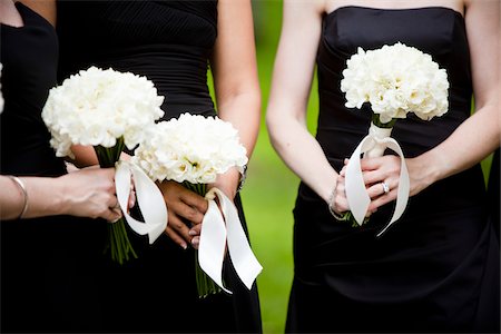Bridesmaids Holding Bouquets Stock Photo - Rights-Managed, Code: 700-05803338