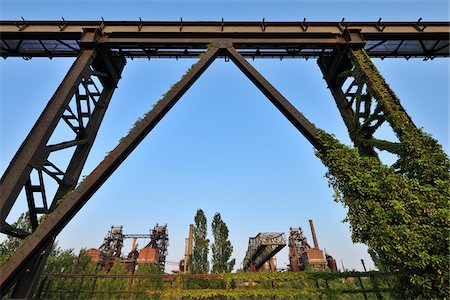 deteriorating building - Landschaftspark Duisburg Nord, Meiderich Huette, Duisburg, Ruhr Basin, North Rhine-Westphalia, Germany Stock Photo - Rights-Managed, Code: 700-05947724