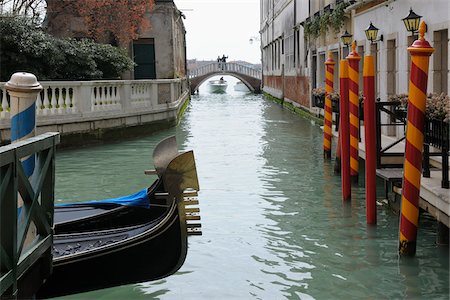 Bridge over Canal, Venice, Veneto, Italy Stock Photo - Rights-Managed, Code: 700-06009336