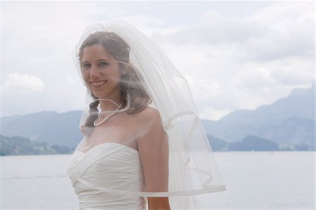 simsearch:700-03567853,k - Portrait of Bride near Lake Stock Photo - Rights-Managed, Code: 700-06025299