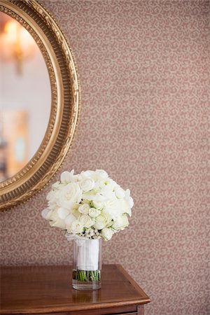 frames - Bouquet in Vase on Table Stock Photo - Rights-Managed, Code: 700-06059684