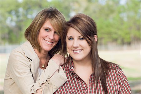 Portrait de la mère et la fille adolescente Photographie de stock - Rights-Managed, Code: 700-06282088