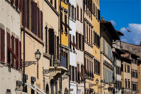 shutters - Buildings in Piazze Santa Croce, Florence, Tuscany, Italy Stock Photo - Rights-Managed, Code: 700-06334763