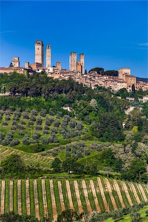 San Gimignano and Farmland, Siena Province, Tuscany, Italy Stock Photo - Rights-Managed, Code: 700-06367894