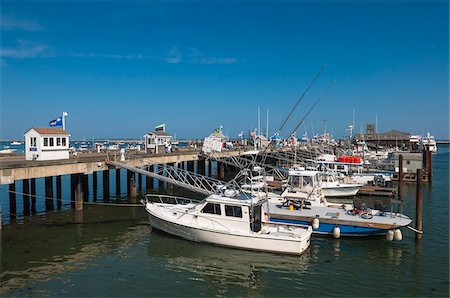 simsearch:700-00078908,k - Boats in Harbour, Provincetown, Cape Cod, Massachusetts, USA Stock Photo - Rights-Managed, Code: 700-06439105