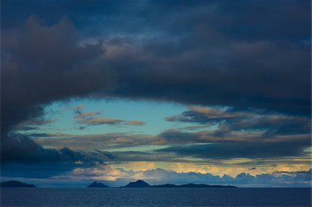 Clouds over Pacific Ocean at Dusk, Fiji, Melanesia Stock Photo - Rights-Managed, Code: 700-06431486