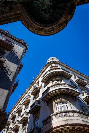 simsearch:700-06465885,k - Low Angle View of Corner Architecture, Havana, Cuba Stock Photo - Rights-Managed, Code: 700-06465891