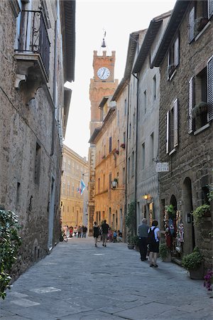Historic Town of Pienza in Summer, Pienza, Province of Siena, Tuscany, Italy Foto de stock - Con derechos protegidos, Código: 700-06512916