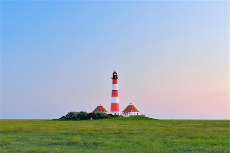 Westerhever Lighthouse at Dusk in Summer, Westerhever, Tating, Schleswig-Holstein, Germany Stockbilder - Lizenzpflichtiges, Bildnummer: 700-06576220