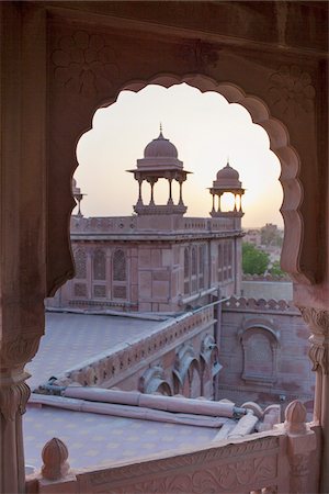 palaces interior - On the roof top of palace in Bikaner at sunset, India Stock Photo - Rights-Managed, Code: 700-06892560