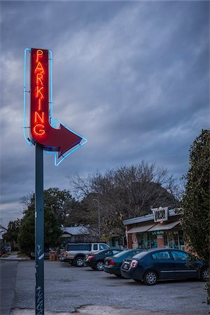 park sign - Neon parking sign, Austin Texas, USA Foto de stock - Con derechos protegidos, Código: 700-06892625