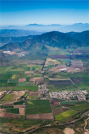 simsearch:700-07237687,k - Aerial View with Santiago and Andes Mountains, Chile Stock Photo - Rights-Managed, Code: 700-07206694