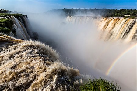 rainbow - Devil's Throat (Garganta del Diablo) at Iguacu Falls, Iguacu National Park, Argentina Foto de stock - Con derechos protegidos, Código: 700-07237791