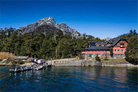 Jetty and lodge, Puerto Blest, Nahuel Huapi National Park (Parque Nacional Nahuel Huapi­), Argentina Foto de stock - Con derechos protegidos, Código: 700-07237911