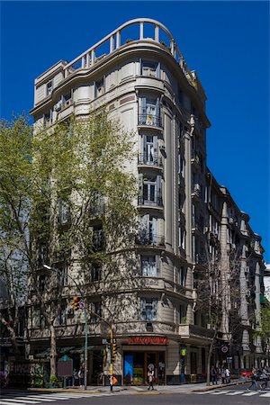 simsearch:700-07237756,k - Building on Corner, Buenos Aires, Argentina Stock Photo - Rights-Managed, Code: 700-07288144