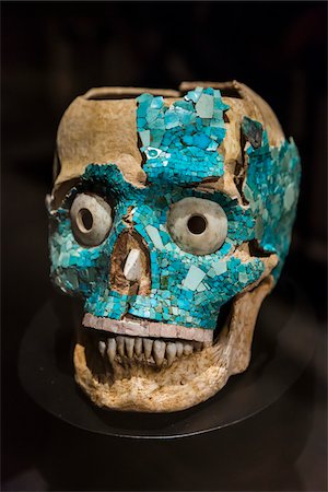 skeleton with black background - Skull at Museum of Oaxacan Cultures, Oaxaca de Juarez, Oaxaca, Mexico Photographie de stock - Rights-Managed, Code: 700-07288165