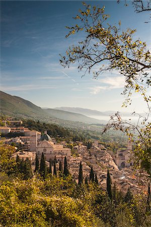 simsearch:700-03698221,k - View of San Rufino's Cathedral, Assisi, Umbria, Italy Stock Photo - Rights-Managed, Code: 700-07608387