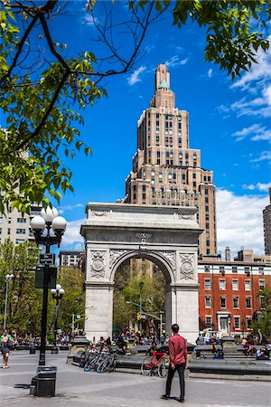 simsearch:700-07744961,k - Washington Arch in Washington Square Park, Greenwich Village, New York City, New York, USA Photographie de stock - Rights-Managed, Code: 700-07744957