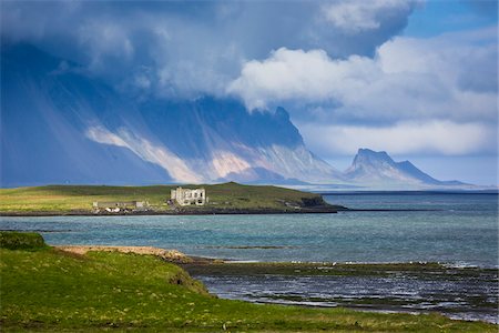 simsearch:700-07745169,k - Scenic view of ruins and mountains, Hofn, Iceland Stock Photo - Rights-Managed, Code: 700-07760048
