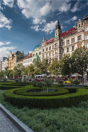 simsearch:700-05642406,k - Wenceslas Square, Prague, Bohemia, Czech Republic Photographie de stock - Rights-Managed, Code: 700-07760430