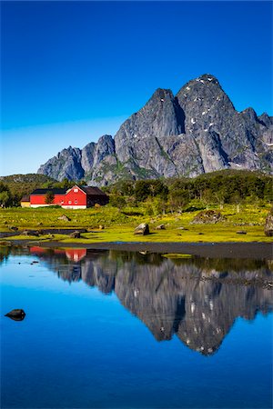 simsearch:700-07784298,k - Village of Orsnes, Austvagoya, Lofoten Archipelago, Norway Stock Photo - Rights-Managed, Code: 700-07784239
