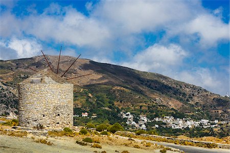 simsearch:600-06125818,k - Scenic view of windmill in mountains, Naxos, Cyclades Islands, Greece Photographie de stock - Rights-Managed, Code: 700-07783729