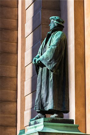 simsearch:700-07783846,k - Statue of Olaus Petri outside of the Storkyrkan, Gamla Stan (Old Town), Stockholm, Sweden Stock Photo - Rights-Managed, Code: 700-07783823
