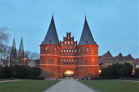simsearch:700-03891116,k - Holsten Tor at dusk, Luebeck, Schleswig-Holstein, Germany Stock Photo - Rights-Managed, Code: 700-07802711