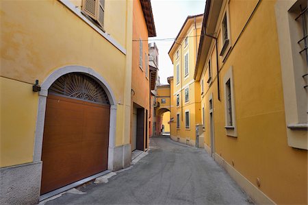 Old buildings and street in autumn, Cremona, Lombardy, Italy Stock Photo - Rights-Managed, Code: 700-07844348