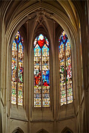 peter reali - Stained Glass Window in Roman Catholic Church, Paris, France Stock Photo - Rights-Managed, Code: 700-08059894