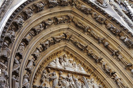 peter reali - Sculptures on Arch of Notre Dame Cathedral, Paris, France Stock Photo - Rights-Managed, Code: 700-08059892