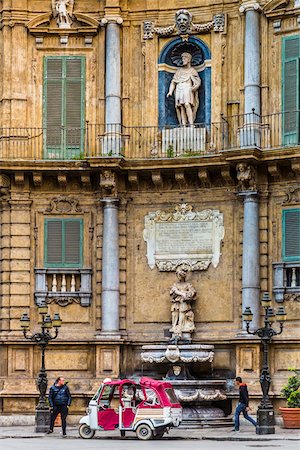 simsearch:700-05821958,k - Street scene with scooter taxi in front of the South building at Piazza Vigliena (Quattro Canti) on Corso Vittorio Emanuele in historic center of Palermo in Sicily, Italy Stock Photo - Rights-Managed, Code: 700-08701896