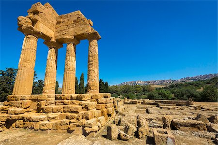 simsearch:700-08702035,k - Temple of Castor and Pollux at Valle dei Templi in Ancient Greek City at Agrigento, Sicily, Italy Stock Photo - Rights-Managed, Code: 700-08702024