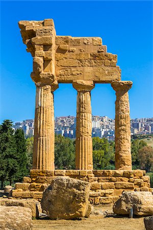 simsearch:700-08702035,k - Temple of Castor and Pollux at Valle dei Templi in Ancient Greek City at Agrigento, Sicily, Italy Stock Photo - Rights-Managed, Code: 700-08702025