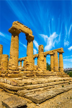 simsearch:700-08702035,k - Temple of Juno at Valle dei Templi in Ancient Greek City at Agrigento, Sicily, Italy Stock Photo - Rights-Managed, Code: 700-08702037