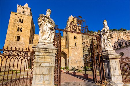 simsearch:700-03644867,k - Looking up at Cefalu Cathedral in Cefalu, Sicily, Italy Stock Photo - Rights-Managed, Code: 700-08713424