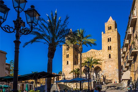 simsearch:700-03644867,k - Cefalu Cathedral in Cefalu, Sicily, Italy Stock Photo - Rights-Managed, Code: 700-08713426