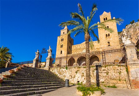 simsearch:700-03644867,k - Looking up at Cefalu Cathedral in Cefalu, Sicily, Italy Stock Photo - Rights-Managed, Code: 700-08713423