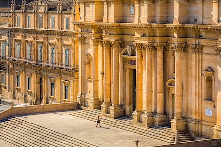 simsearch:700-08701917,k - Stone steps and front entrance to the Noto Cathedral in the city of Noto in the Province of Syracuse in Sicily, Italy Stock Photo - Rights-Managed, Code: 700-08723152