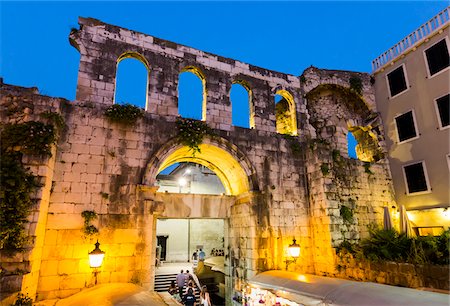 simsearch:700-06892502,k - The Silver Gate illuminated at dusk at the Diocletian's Palace in the Old Town of Split in Split-Dalmatia County, Croatia Stock Photo - Rights-Managed, Code: 700-08765439