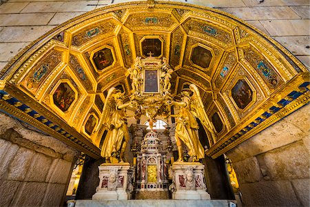 The interior of the Cathderal of St Domnius within Diocletian's Palace in the Old Town of Split in Split-Dalmatia County, Croatia Stock Photo - Rights-Managed, Code: 700-08765444