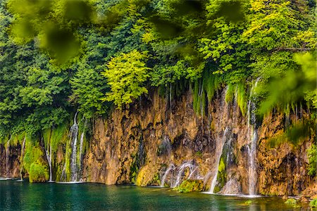 simsearch:700-03799549,k - Waterfalls and lush vegetation at the Plitvice Lakes National Park, Croatia Stock Photo - Rights-Managed, Code: 700-08765489