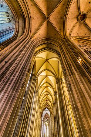 shapes of a triangle - Impressive vaulted ceiling inside the Cologne Cathedral in Cologne (Koln), Germany Stock Photo - Rights-Managed, Code: 700-08973650